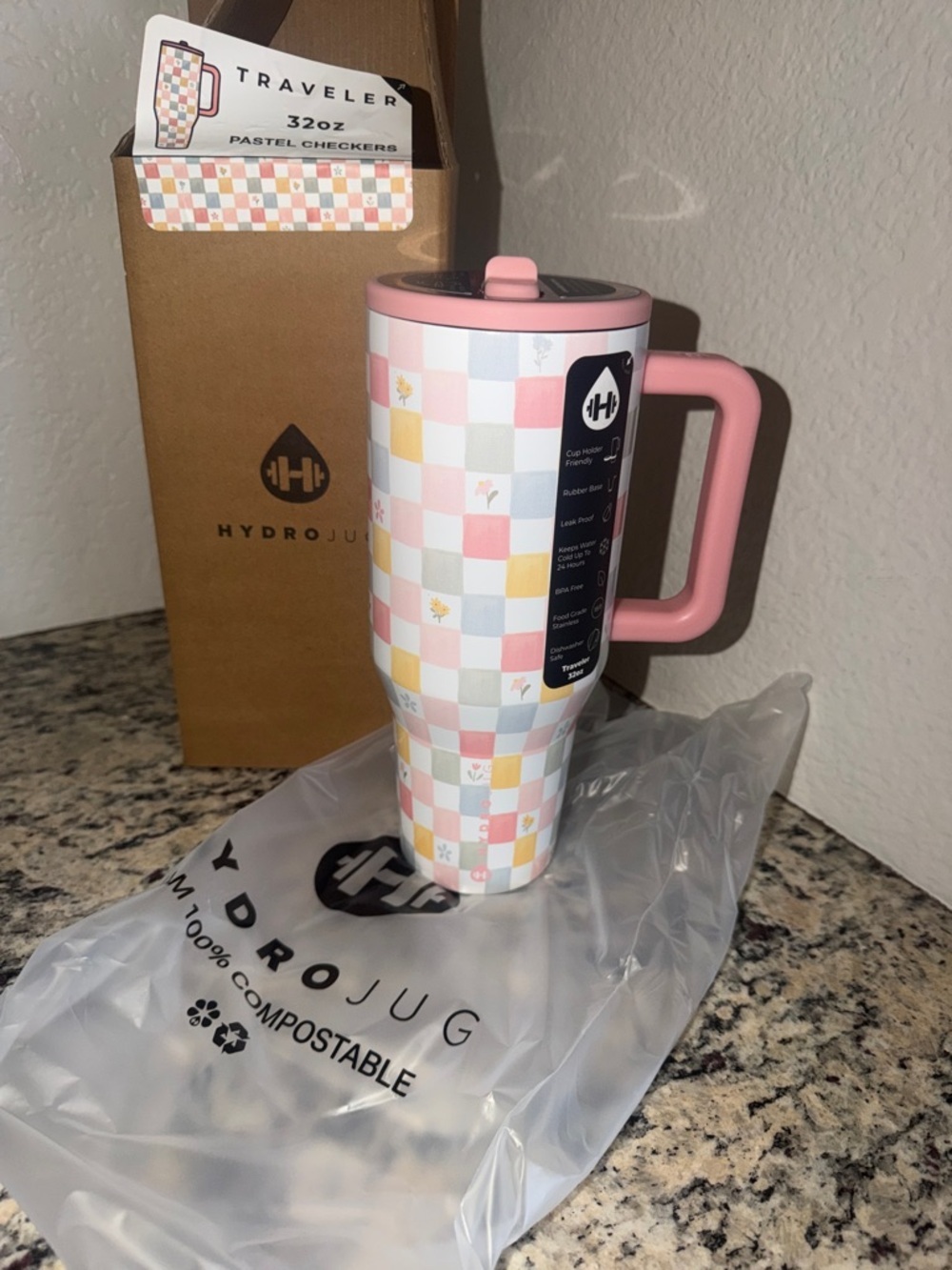 HydroJug 32oz Traveler - Pastel Checkers